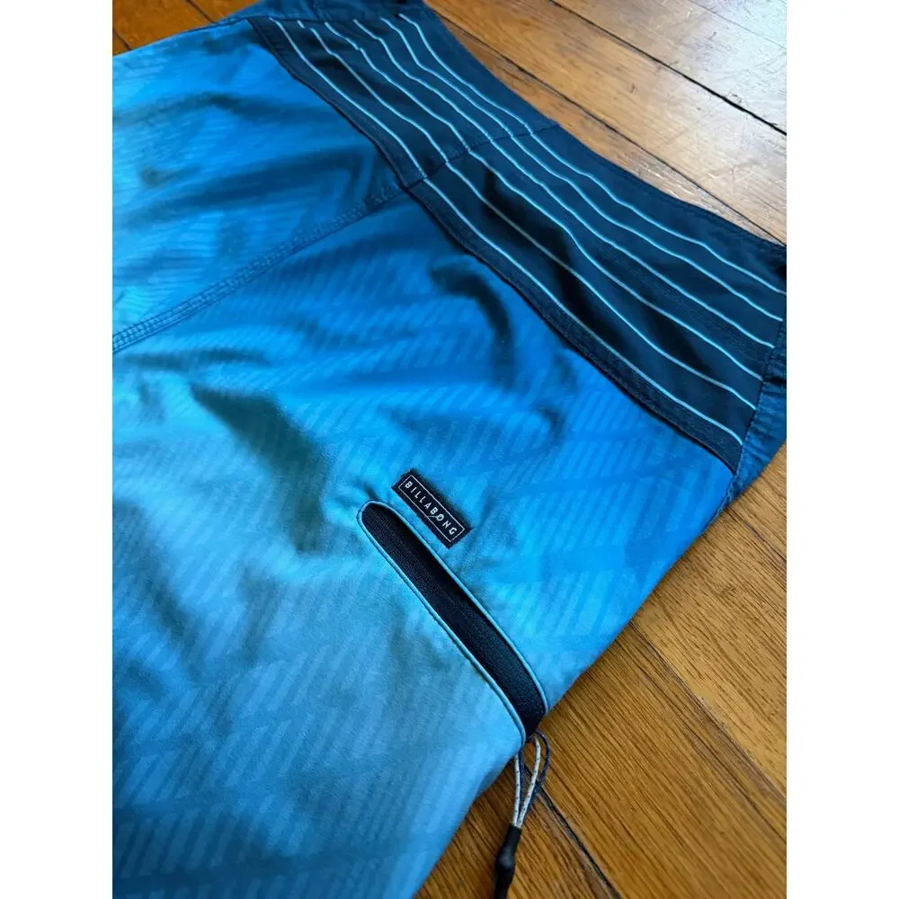 BILLABONG Recycler Fluid Pro Blue Boardshorts Mens sz 30